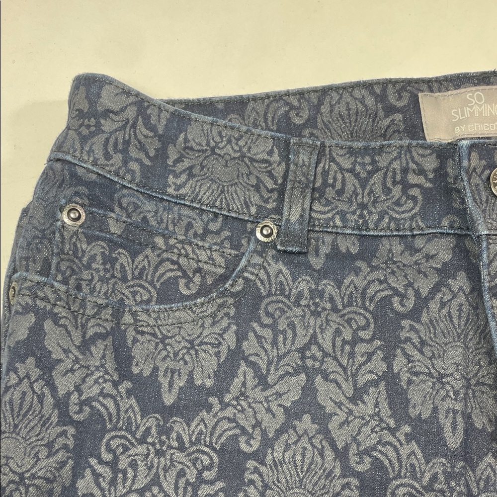 NWOT Chico’s Women's Blue Patterned Jeans size 0